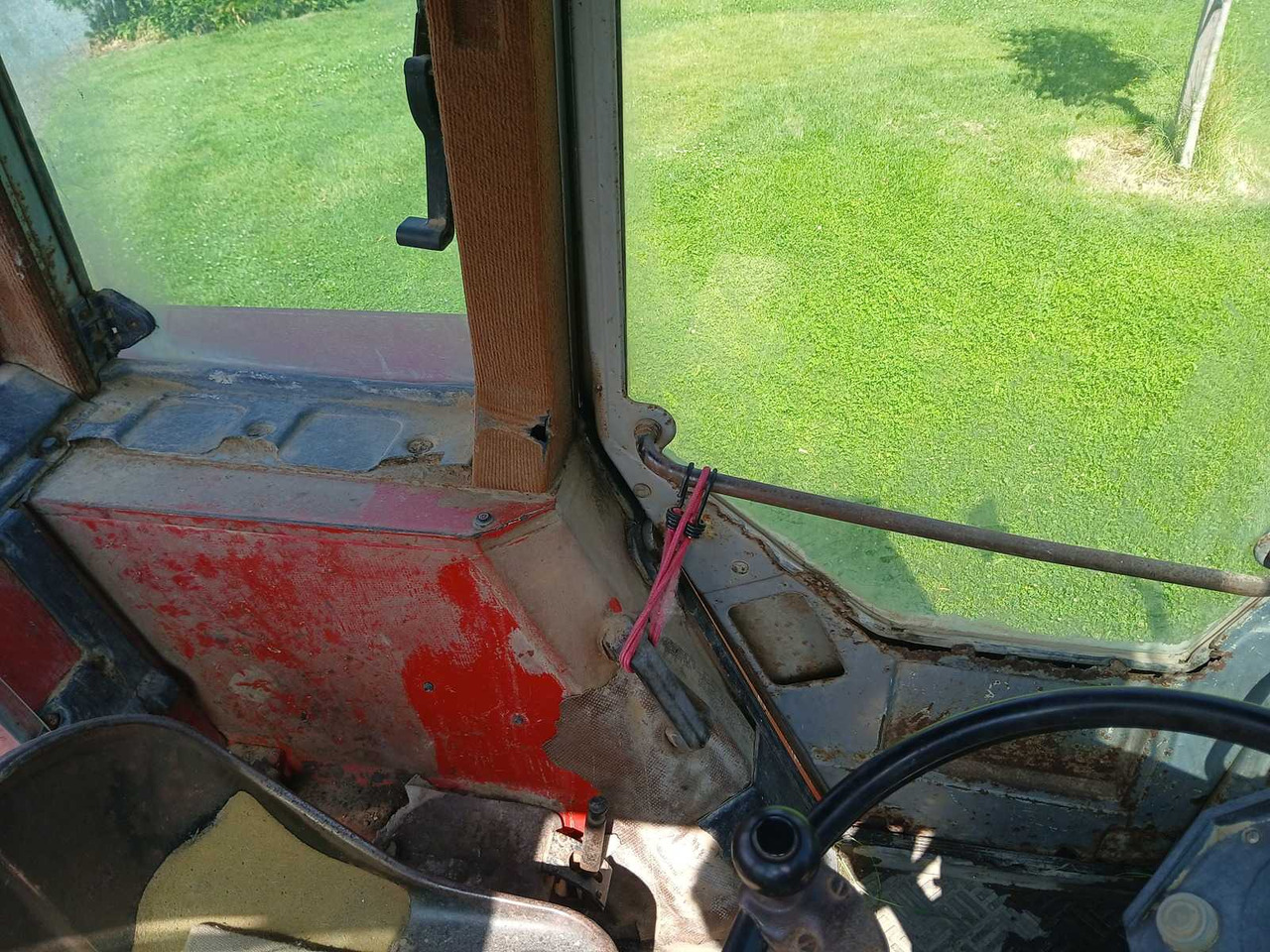 جرار massey Ferguson 698: صور 30