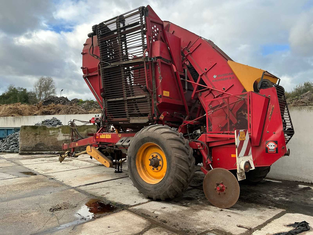 Tim KRB S 212 - حصادة البنجر: صور 2 Tim KRB S 212 - حصادة البنجر: صور 2