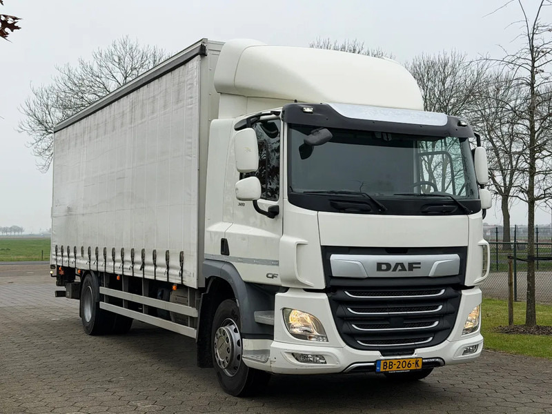 DAF CF 320 CF 300 - شاحنة ستارة: صور 2 DAF CF 320 CF 300 - شاحنة ستارة: صور 2