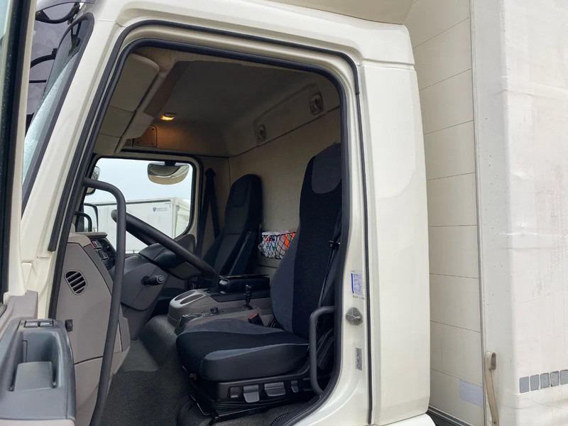 DAF LF 230 LF 230.12. EURO6. 2020. Schuifzeil. 720x248x260 - شاحنة ستارة: صور 5 DAF LF 230 LF 230.12. EURO6. 2020. Schuifzeil. 720x248x260 - شاحنة ستارة: صور 5