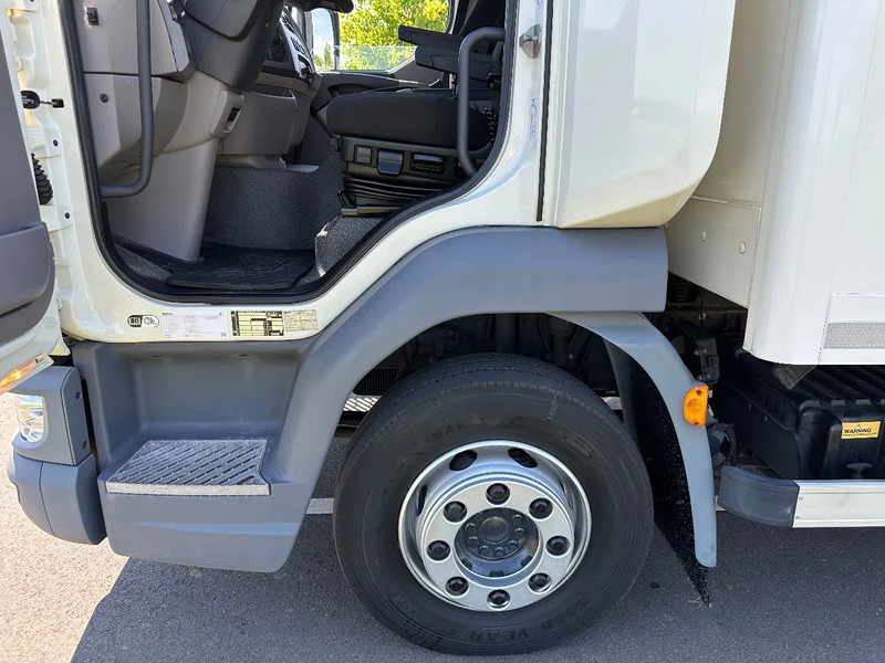 DAF LF 230 LF230.12 EURO6. 61797km!! 440x244x228 Bakwagen met Laadklep. - بصندوق مغلق شاحنة: صور 5 DAF LF 230 LF230.12 EURO6. 61797km!! 440x244x228 Bakwagen met Laadklep. - بصندوق مغلق شاحنة: صور 5