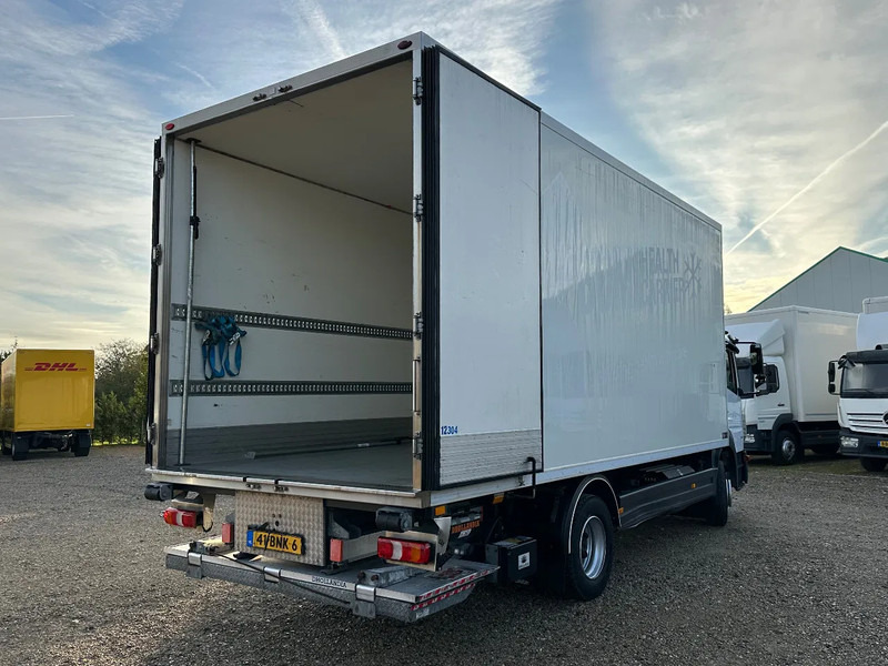 Mercedes-Benz Atego ATEGO1218 GEISOLEERDE OPBOUW 620x247x260! 2000kg Laadklep. - بصندوق مغلق شاحنة: صور 3 Mercedes-Benz Atego ATEGO1218 GEISOLEERDE OPBOUW 620x247x260! 2000kg Laadklep. - بصندوق مغلق شاحنة: صور 3