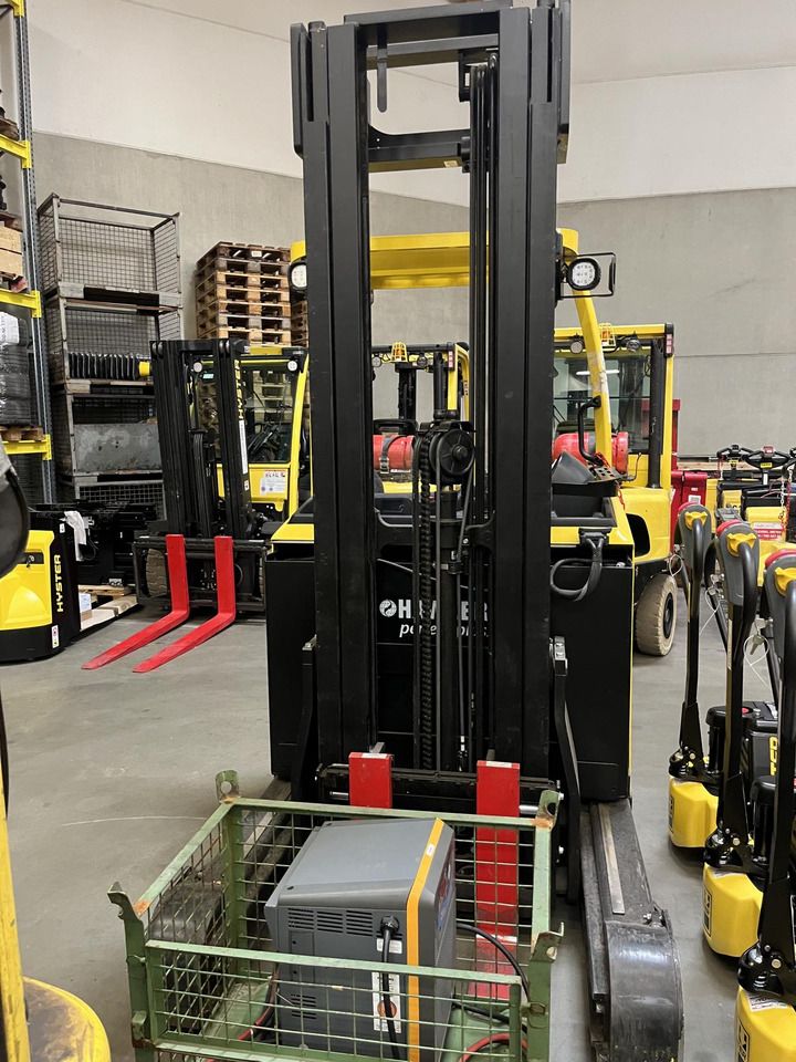 Hyster R1.4 - شاحنة مناولة: صور 1 Hyster R1.4 - شاحنة مناولة: صور 1