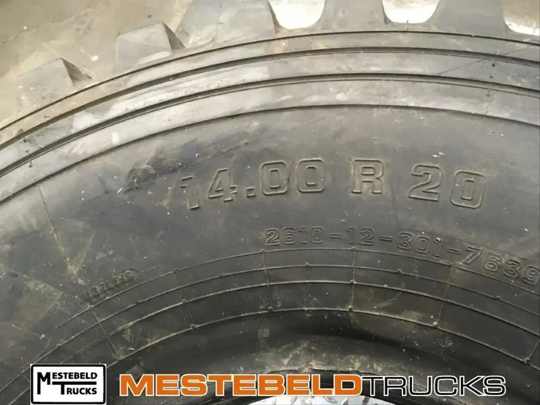 Continental Banden 14.00 r20 Mil profil - عجلات - شاحنة: صور 2 Continental Banden 14.00 r20 Mil profil - عجلات - شاحنة: صور 2