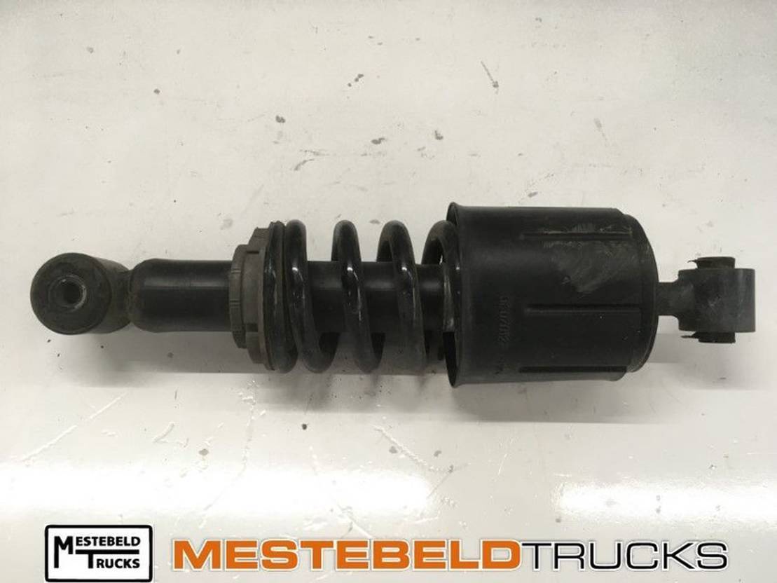 DAF Cabinevering voorzijde XF106 - الكابينة والداخلية - شاحنة: صور 1 DAF Cabinevering voorzijde XF106 - الكابينة والداخلية - شاحنة: صور 1