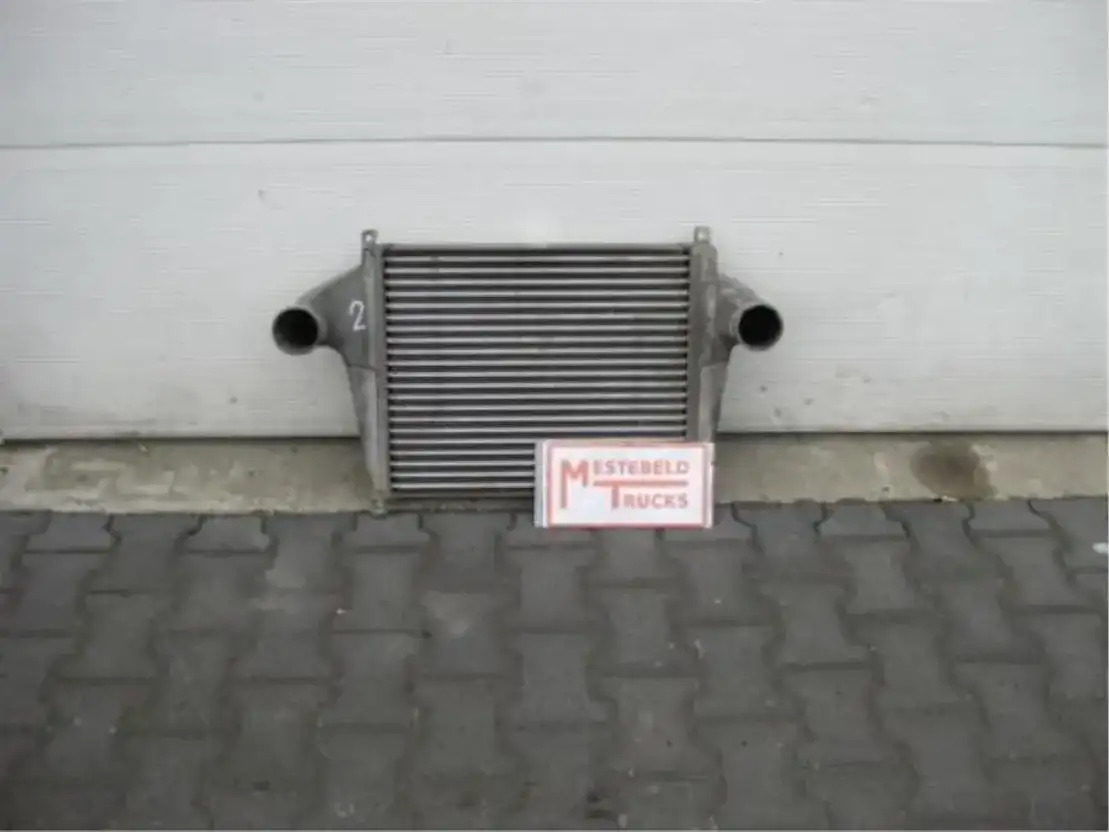 DAF Intercooler - المبرد - شاحنة: صور 1 DAF Intercooler - المبرد - شاحنة: صور 1