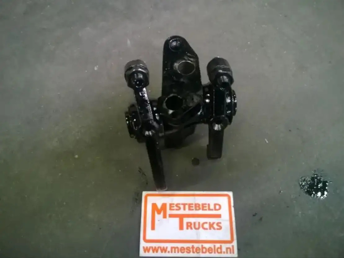 DAF Tuimelaarassteun + tuimelaars XE315C1 - المحرك - شاحنة: صور 1 DAF Tuimelaarassteun + tuimelaars XE315C1 - المحرك - شاحنة: صور 1