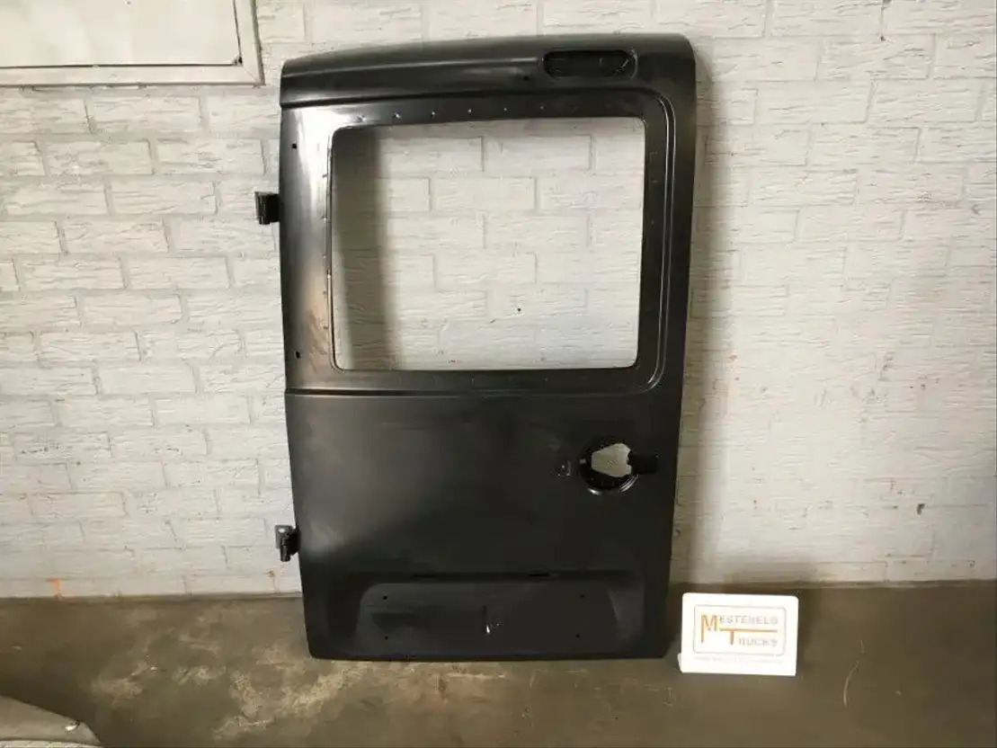 Fiat Portier achterzijde - باب و قطع الغيار - الشاحنات الصغيرة: صور 1 Fiat Portier achterzijde - باب و قطع الغيار - الشاحنات الصغيرة: صور 1