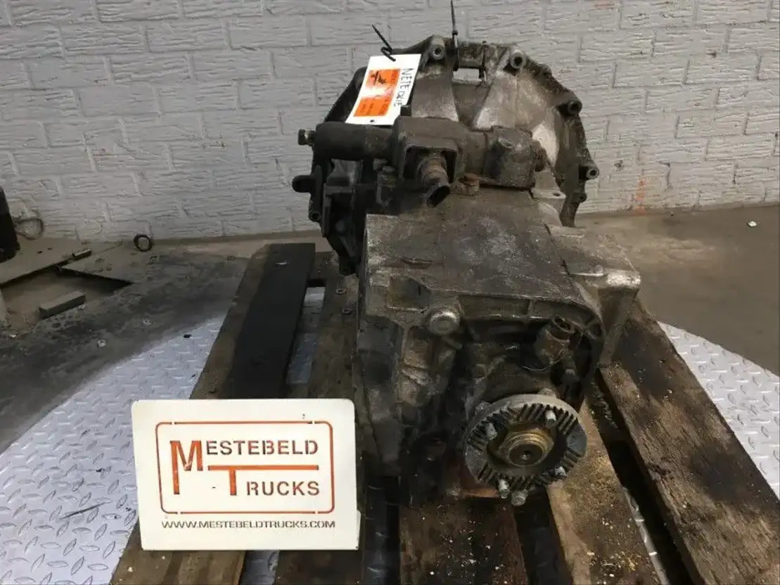 Iveco Versnellingsbak 2855.619G01 - علبة التروس و قطع الغيار - شاحنة: صور 2 Iveco Versnellingsbak 2855.619G01 - علبة التروس و قطع الغيار - شاحنة: صور 2