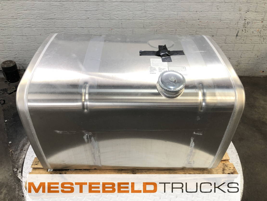 MAN Brandstoftank 370 liter - خزان وقود - شاحنة: صور 1 MAN Brandstoftank 370 liter - خزان وقود - شاحنة: صور 1