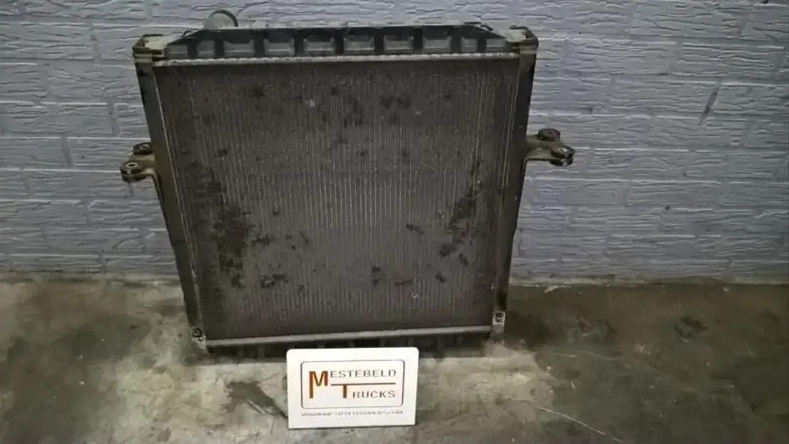 MAN Radiateur - المشعاع - شاحنة: صور 2 MAN Radiateur - المشعاع - شاحنة: صور 2