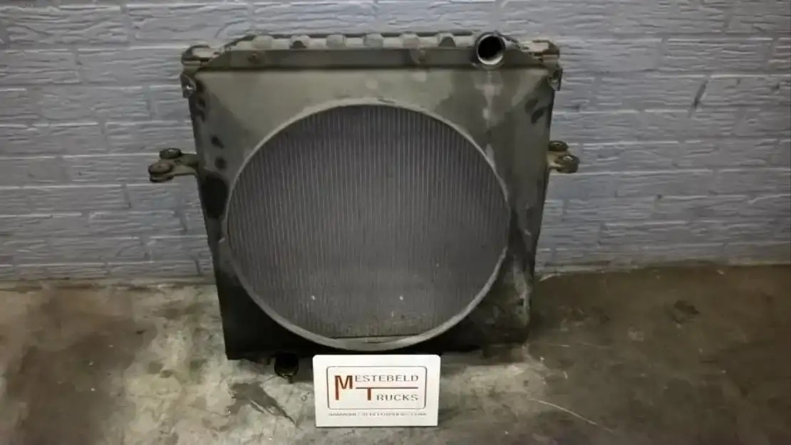 MAN Radiateur - المشعاع - شاحنة: صور 1 MAN Radiateur - المشعاع - شاحنة: صور 1
