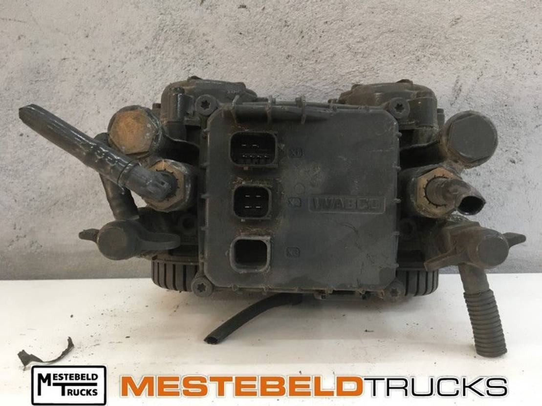Mercedes-Benz Achterasmodulator - أجزاء الفرامل - شاحنة: صور 1 Mercedes-Benz Achterasmodulator - أجزاء الفرامل - شاحنة: صور 1