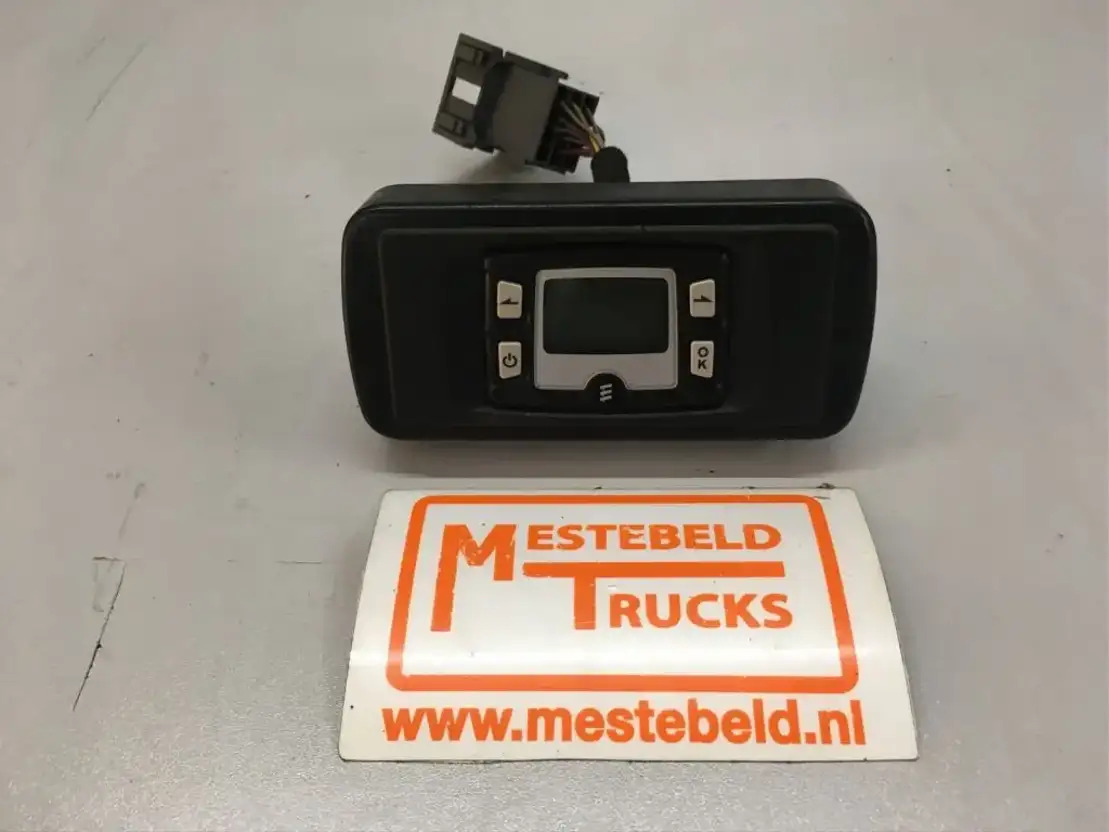 Mercedes-Benz Eberspacher bedieningspaneel - الكابينة والداخلية - شاحنة: صور 1 Mercedes-Benz Eberspacher bedieningspaneel - الكابينة والداخلية - شاحنة: صور 1