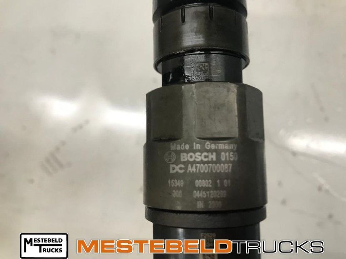 Mercedes-Benz Injector - نظام الوقود - الشاحنات الصغيرة: صور 2 Mercedes-Benz Injector - نظام الوقود - الشاحنات الصغيرة: صور 2