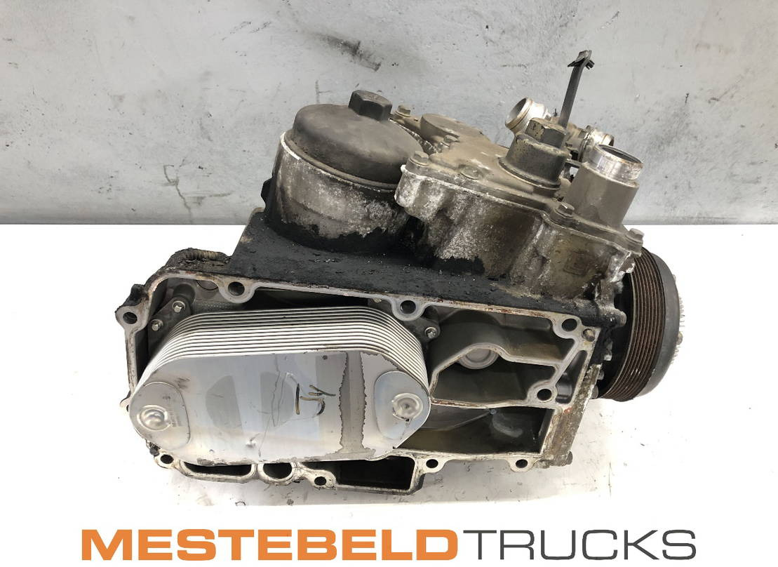 Mercedes-Benz Oliekoelvloeistof module OM471 - مبرد الزيت - شاحنة: صور 1 Mercedes-Benz Oliekoelvloeistof module OM471 - مبرد الزيت - شاحنة: صور 1