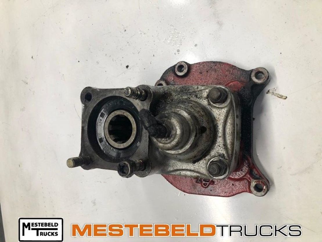 Mercedes-Benz PTO G4-95/6 - علم السوائل المتحركة - شاحنة: صور 3 Mercedes-Benz PTO G4-95/6 - علم السوائل المتحركة - شاحنة: صور 3