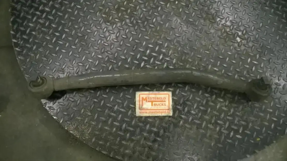Mercedes-Benz Stabilisatorstang - المحور الأمامي - شاحنة: صور 1 Mercedes-Benz Stabilisatorstang - المحور الأمامي - شاحنة: صور 1