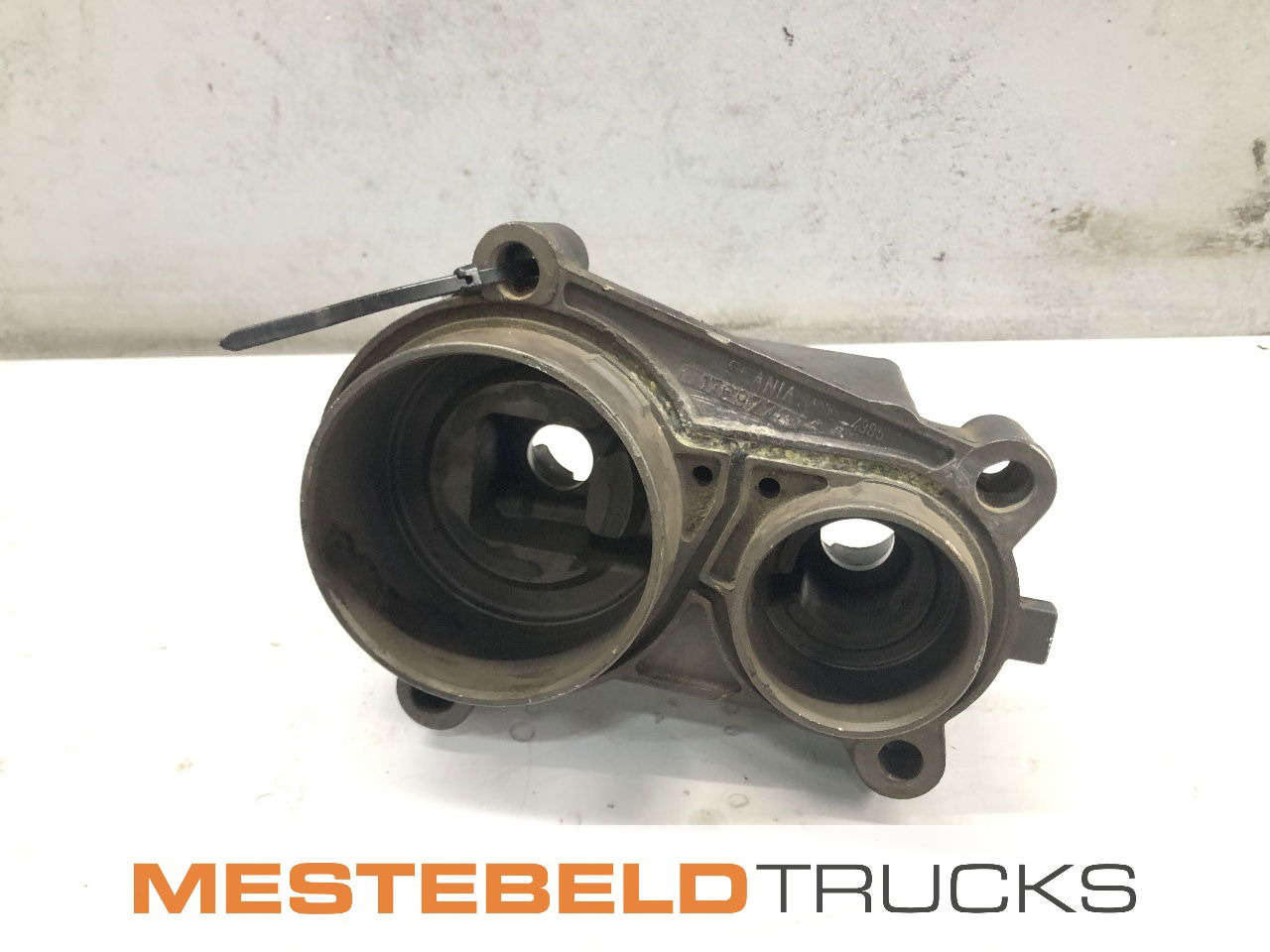 Scania Cilinderhuis GRS 895/R - GRS/Grso 905/R - Grso 925/R - علبة التروس و قطع الغيار - شاحنة: صور 1 Scania Cilinderhuis GRS 895/R - GRS/Grso 905/R - Grso 925/R - علبة التروس و قطع الغيار - شاحنة: صور 1