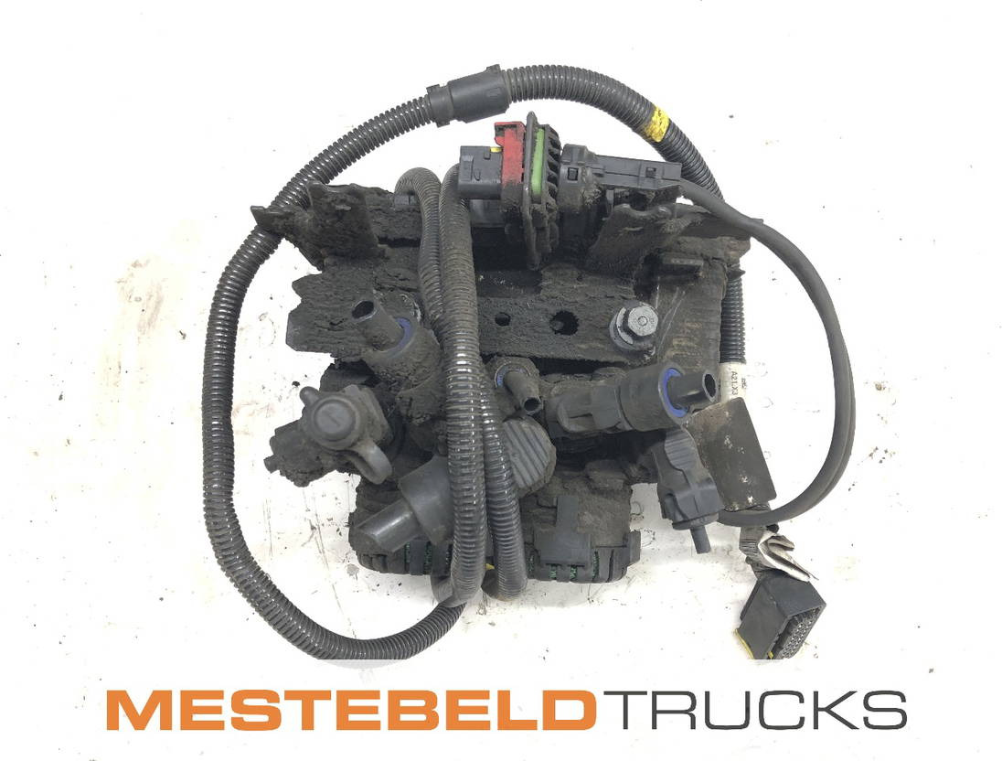 Volvo Achterasmodulator - قطع الغيار - شاحنة: صور 1 Volvo Achterasmodulator - قطع الغيار - شاحنة: صور 1