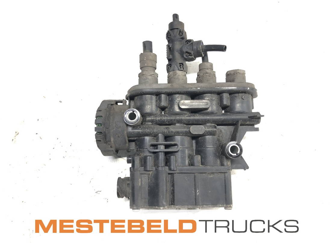 Volvo Hoogteregelingsventiel - قطع الغيار - شاحنة: صور 1 Volvo Hoogteregelingsventiel - قطع الغيار - شاحنة: صور 1