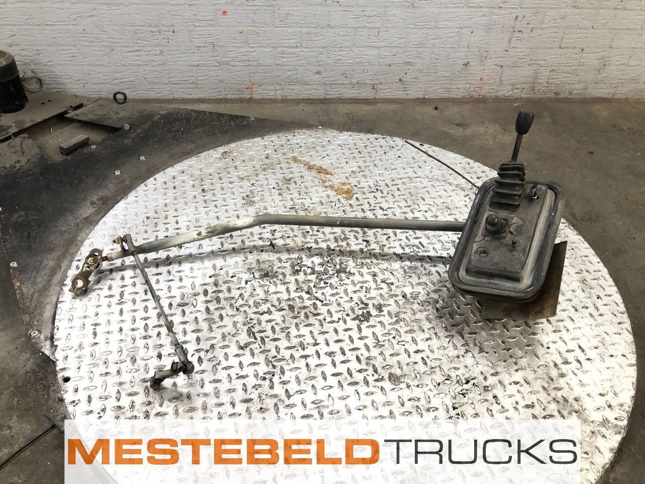 Volvo Versnellingspook compleet - علبة التروس و قطع الغيار - شاحنة: صور 1 Volvo Versnellingspook compleet - علبة التروس و قطع الغيار - شاحنة: صور 1