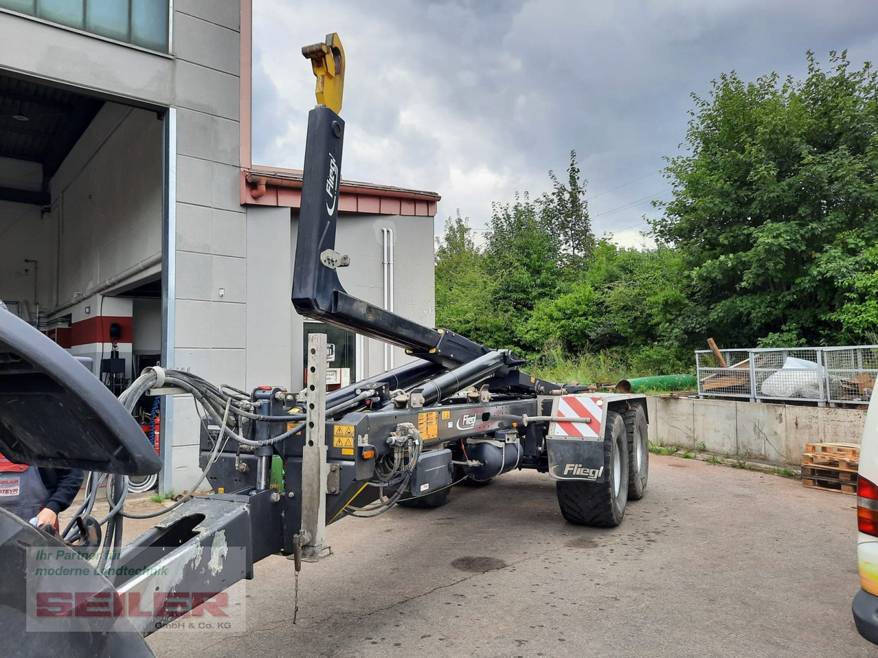 Fliegl HKL 22 Tandem - مقطورة هوك ليفت/ لود لوجر: صور 4 Fliegl HKL 22 Tandem - مقطورة هوك ليفت/ لود لوجر: صور 4