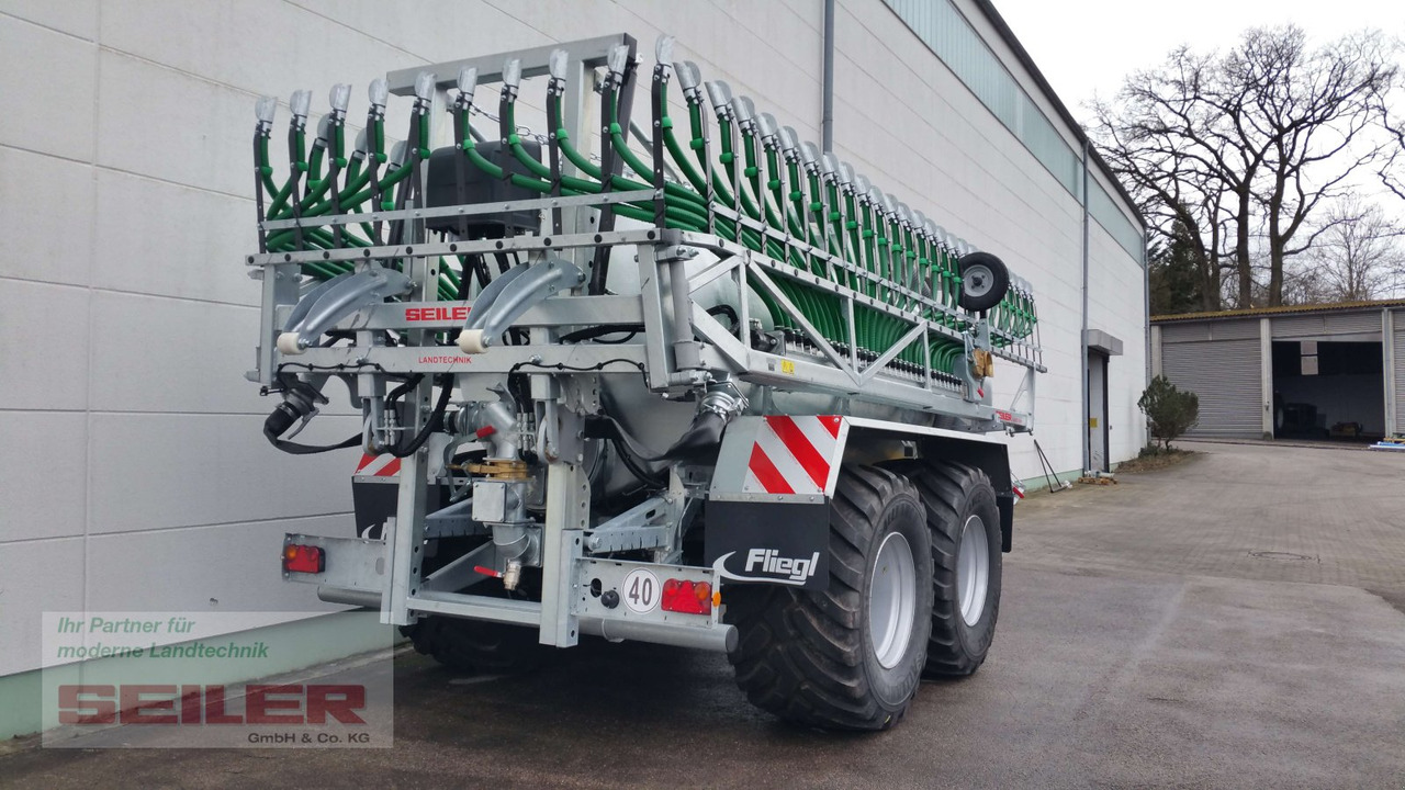 Fliegl PFW 12000 Maxx Line 12m³ + Skate 150 15m - صهريج السماد السائل: صور 3 Fliegl PFW 12000 Maxx Line 12m³ + Skate 150 15m - صهريج السماد السائل: صور 3