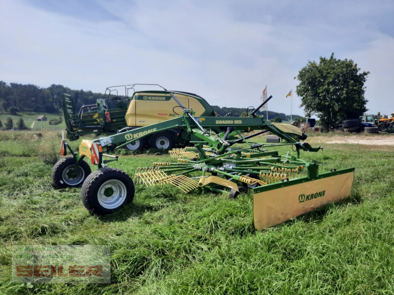 Krone Swadro TS 680 - لمّامَة القش: صور 3 Krone Swadro TS 680 - لمّامَة القش: صور 3