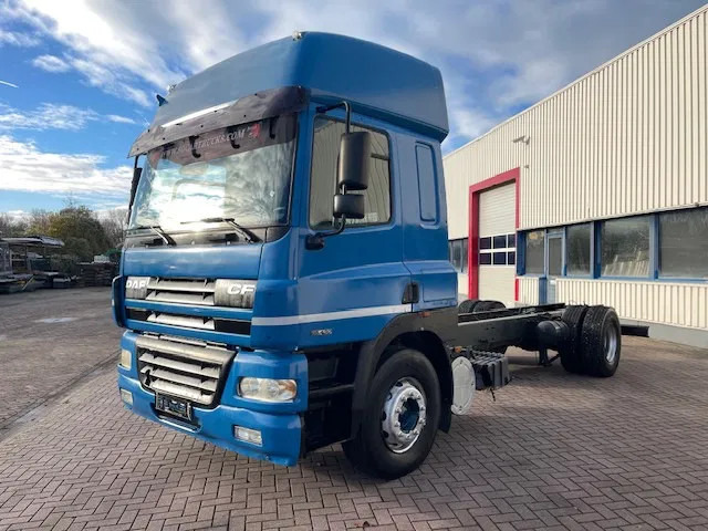 DAF CF 85.430 Manual gear Euro 4 - الشاسيه شاحنة: صور 3 DAF CF 85.430 Manual gear Euro 4 - الشاسيه شاحنة: صور 3