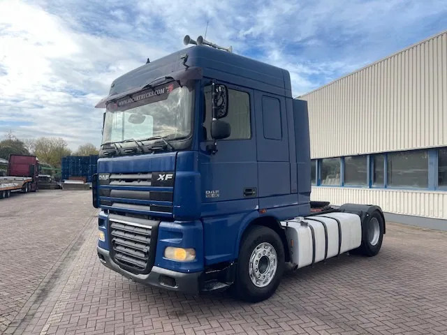 DAF XF 105.460 Manual gear - شاحنة جرار: صور 3 DAF XF 105.460 Manual gear - شاحنة جرار: صور 3