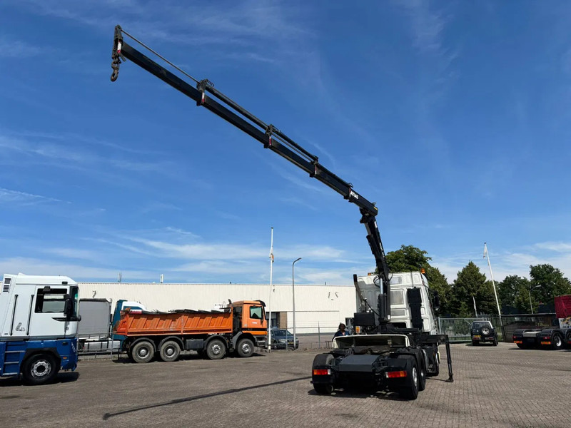 DAF XF 95.380 6X2 Manual-Gear 15T Crane Euro 4 - شاحنة جرار: صور 3 DAF XF 95.380 6X2 Manual-Gear 15T Crane Euro 4 - شاحنة جرار: صور 3