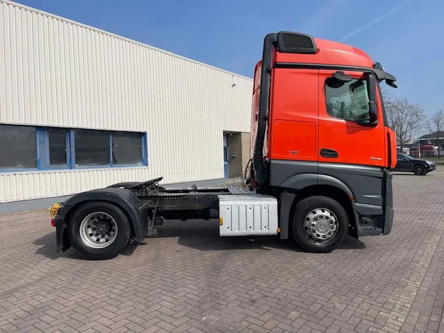 Mercedes-Benz Actros 1842 Streamspace NL-Truck - شاحنة جرار: صور 2 Mercedes-Benz Actros 1842 Streamspace NL-Truck - شاحنة جرار: صور 2