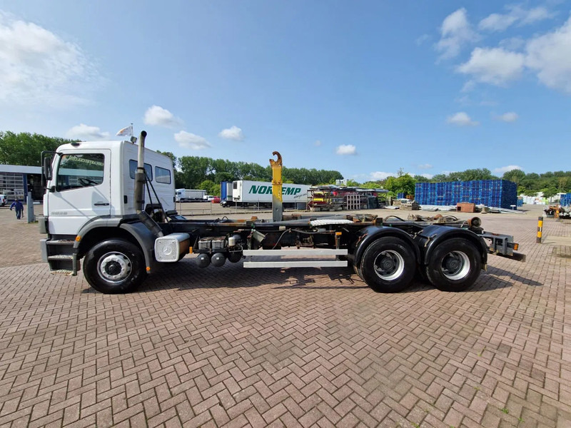 Mercedes-Benz Atego 2628 6x4, Manual gear, full steel suspension - الشاسيه شاحنة: صور 5 Mercedes-Benz Atego 2628 6x4, Manual gear, full steel suspension - الشاسيه شاحنة: صور 5