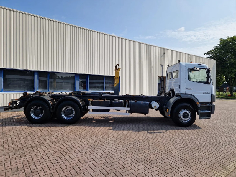Mercedes-Benz Atego 2628 6x4, Manual gear, full steel suspension - الشاسيه شاحنة: صور 4 Mercedes-Benz Atego 2628 6x4, Manual gear, full steel suspension - الشاسيه شاحنة: صور 4