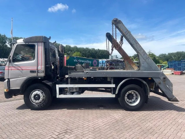 Volvo FM 12.420 Full Steel - شاحنة جرار: صور 3 Volvo FM 12.420 Full Steel - شاحنة جرار: صور 3