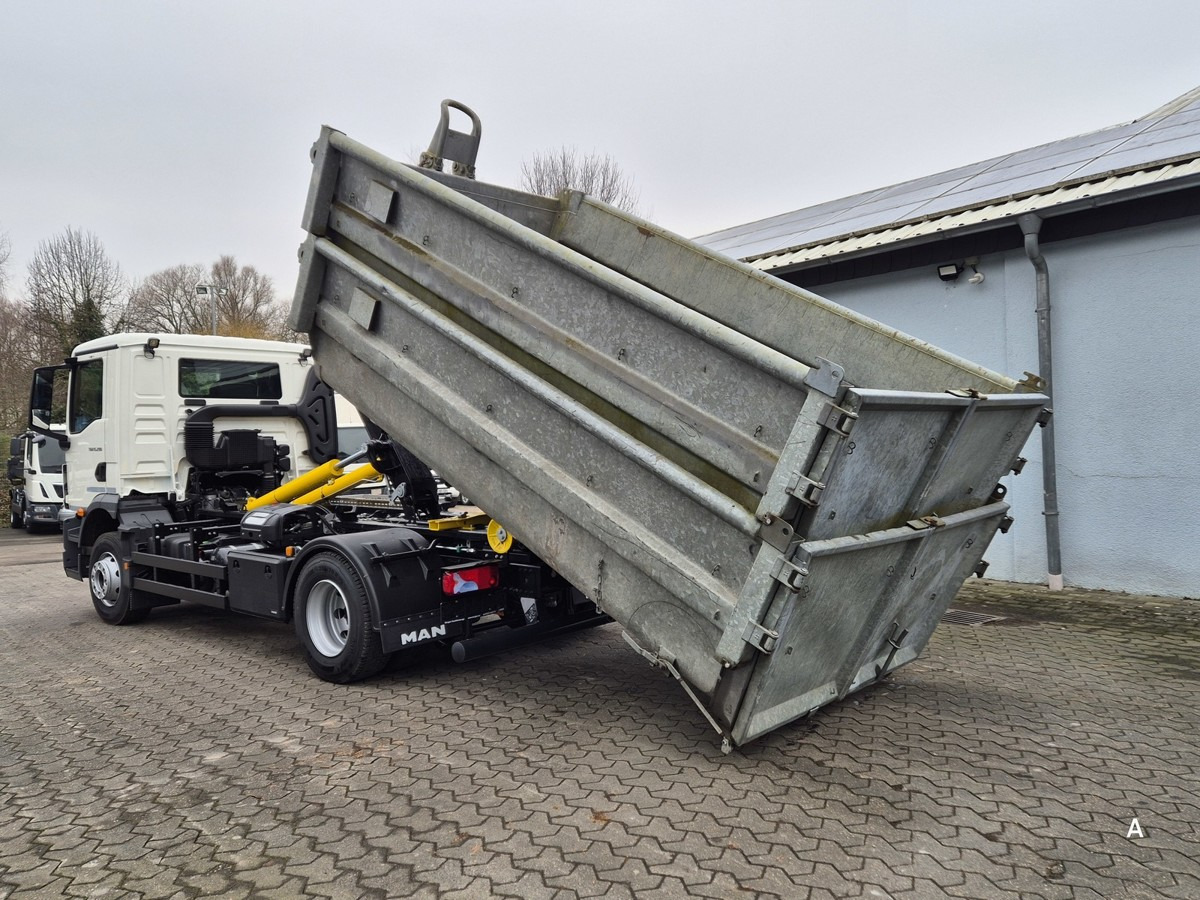 Abrollcontainer verzinkt, stapelbar, 1570mm 4.0m - شاحنات الحاويات/ جسم علوي قابل للتغيير مقطورة: صور 4 Abrollcontainer verzinkt, stapelbar, 1570mm 4.0m - شاحنات الحاويات/ جسم علوي قابل للتغيير مقطورة: صور 4