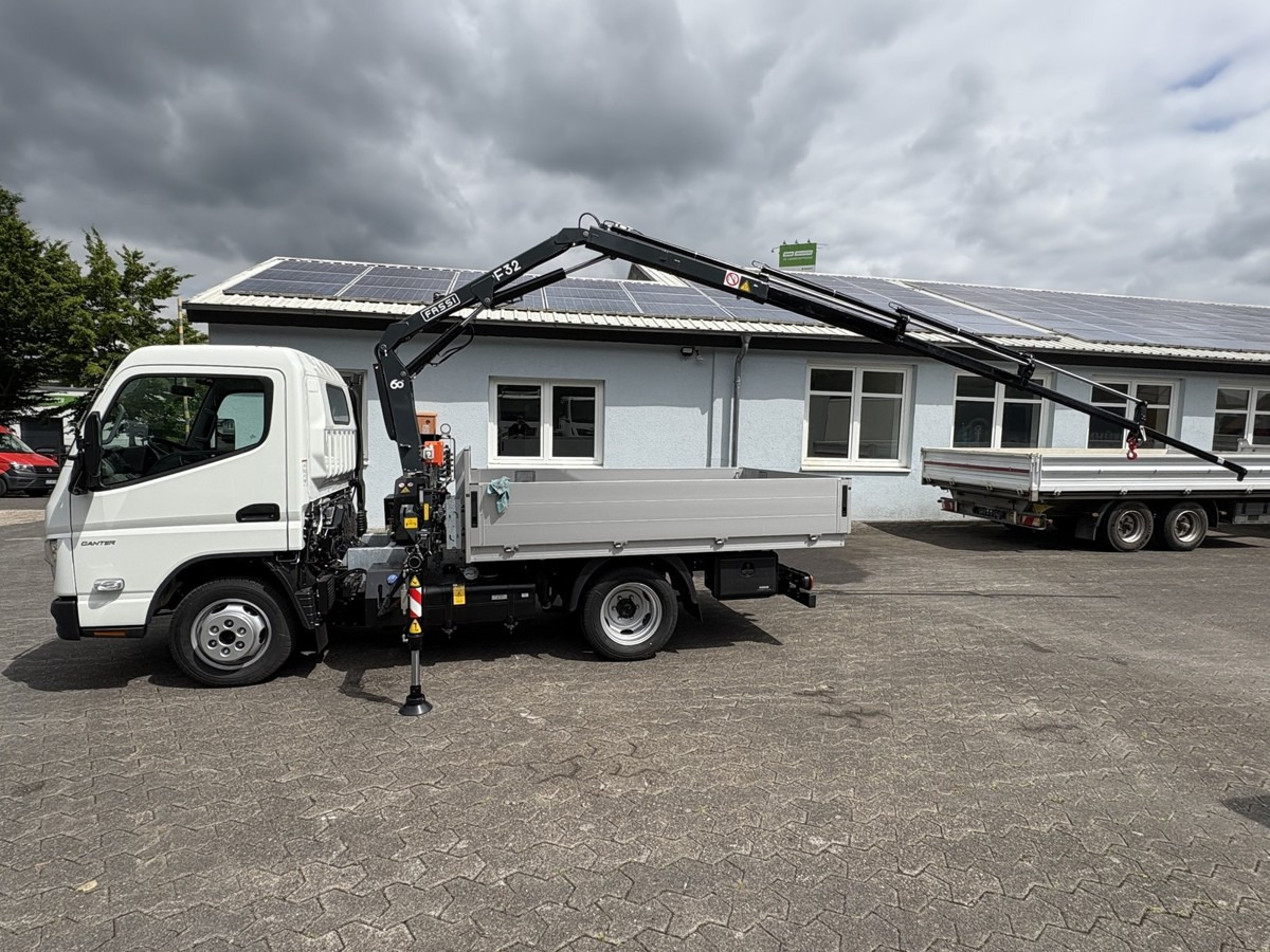 FUSO 3S15 Alu Pritsche 2.80m Ladekran Funk! sofort ve - شاحنة كرين, شاحنات مسطحة: صور 4 FUSO 3S15 Alu Pritsche 2.80m Ladekran Funk! sofort ve - شاحنة كرين, شاحنات مسطحة: صور 4