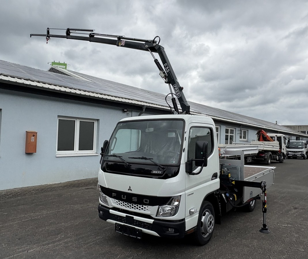 FUSO 3S15 Alu Pritsche 2.80m Ladekran Funk! sofort ve - شاحنة كرين: صور 1 FUSO 3S15 Alu Pritsche 2.80m Ladekran Funk! sofort ve - شاحنة كرين: صور 1