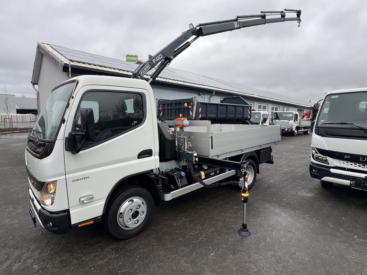 FUSO 6S15 Pritsche 3.0m Kran 4xhydr. Funk! - الشاحنات الصغيرة المسطحة: صور 1 FUSO 6S15 Pritsche 3.0m Kran 4xhydr. Funk! - الشاحنات الصغيرة المسطحة: صور 1