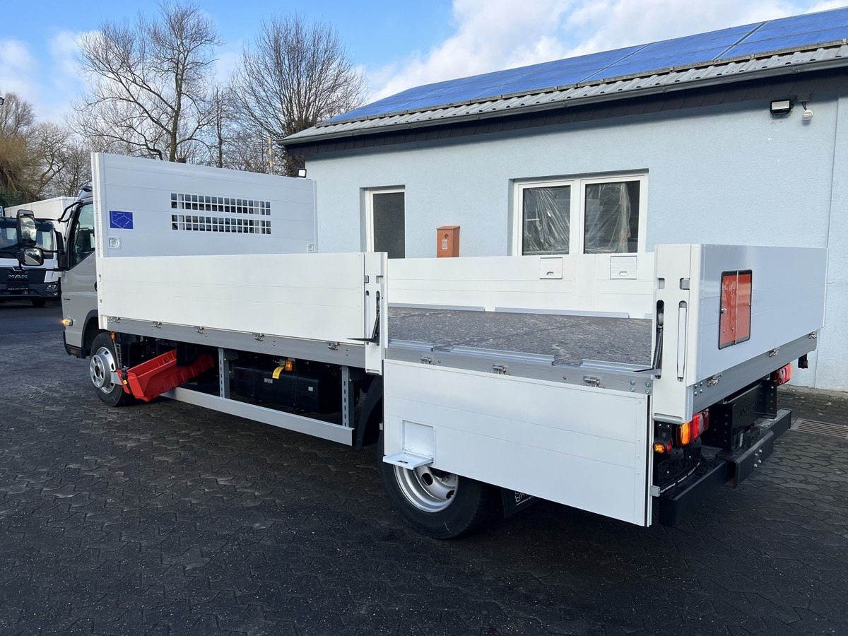 FUSO Canter 7C18 Gastransport ADR Gefahrgut Pritsche - الشاحنات الصغيرة المسطحة: صور 5 FUSO Canter 7C18 Gastransport ADR Gefahrgut Pritsche - الشاحنات الصغيرة المسطحة: صور 5
