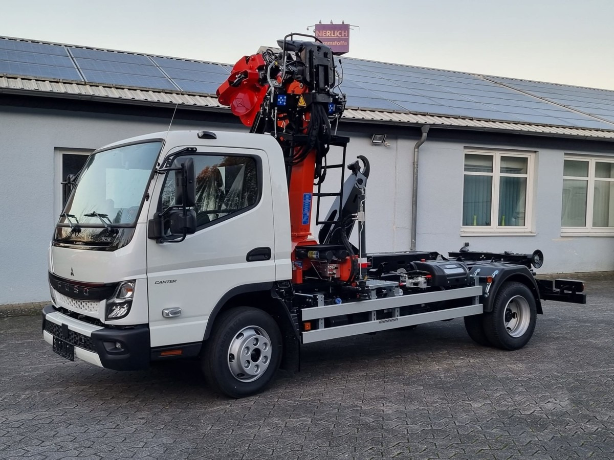 FUSO FUSO 9C18 City Abrollkipper + Z-Kran Recycling - شاحنة ذات الخطاف, شاحنة كرين: صور 3 FUSO FUSO 9C18 City Abrollkipper + Z-Kran Recycling - شاحنة ذات الخطاف, شاحنة كرين: صور 3
