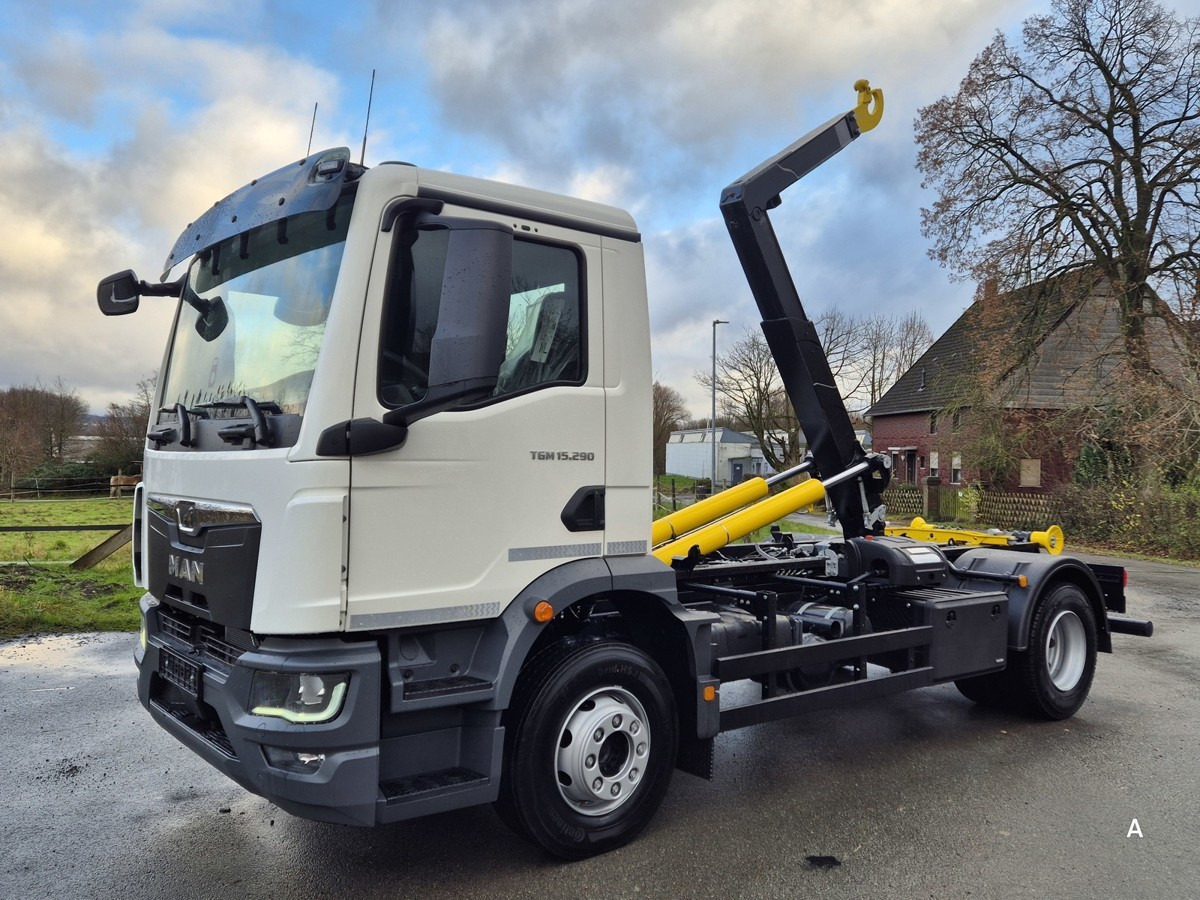 MAN TGM 15.290 BL Abrollkipper PowerMatic Standheiz. - شاحنة ذات الخطاف: صور 1 MAN TGM 15.290 BL Abrollkipper PowerMatic Standheiz. - شاحنة ذات الخطاف: صور 1