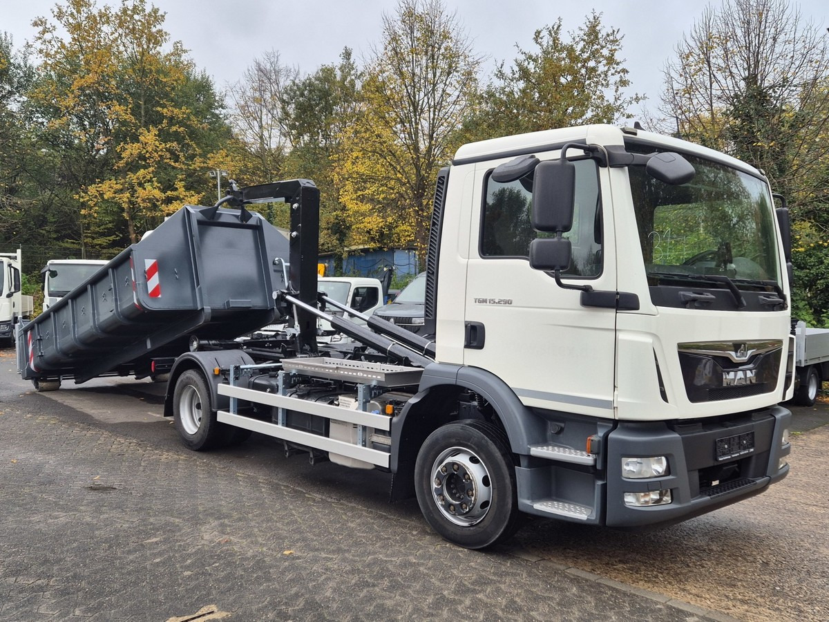 MAN TGM 15.290 BL Aut. Abrollkipper AHK - شاحنة ذات الخطاف: صور 2 MAN TGM 15.290 BL Aut. Abrollkipper AHK - شاحنة ذات الخطاف: صور 2