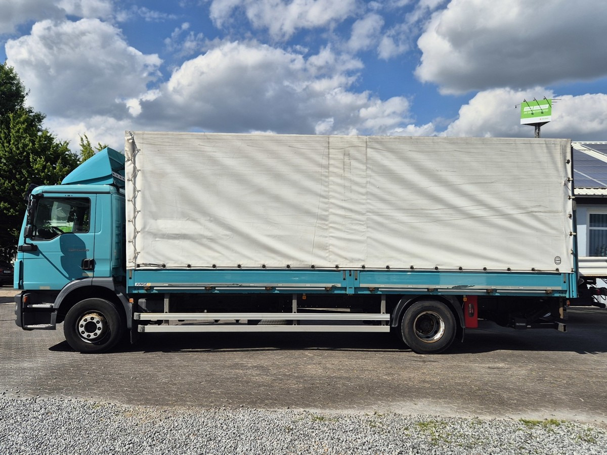 MAN TGM 15.290 BL Pritsche Plane LBW - شاحنة ستارة: صور 3 MAN TGM 15.290 BL Pritsche Plane LBW - شاحنة ستارة: صور 3
