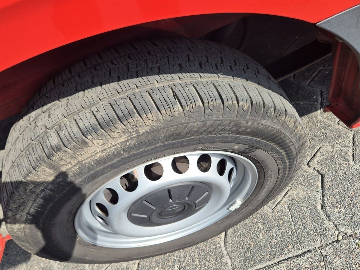 VW Crafter 35 Maxi L4H3 1Hand PDC sofort verfügbar! - فان: صور 5 VW Crafter 35 Maxi L4H3 1Hand PDC sofort verfügbar! - فان: صور 5