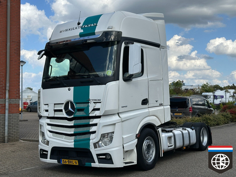Mercedes-Benz ACTROS 1842 LLS - Giga Space - 2x tank - NIGHT a/c - شاحنة جرار: صور 2 Mercedes-Benz ACTROS 1842 LLS - Giga Space - 2x tank - NIGHT a/c - شاحنة جرار: صور 2