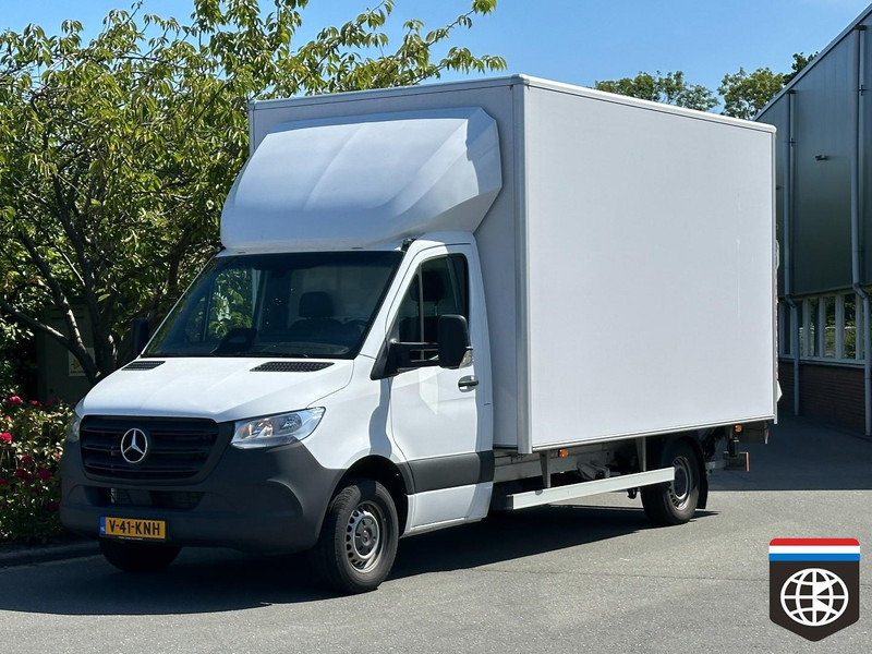 Mercedes-Benz Sprinter - الشاحنات الصغيرة صندوق مغلق: صور 1 Mercedes-Benz Sprinter - الشاحنات الصغيرة صندوق مغلق: صور 1