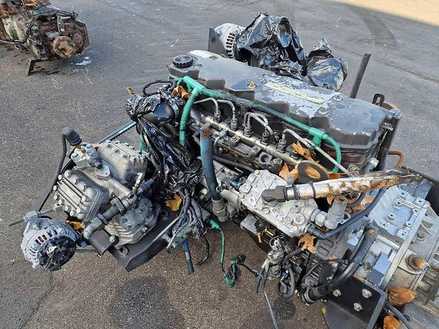 Cummins ISB6.7E5250B - قطع الغيار: صور 3 Cummins ISB6.7E5250B - قطع الغيار: صور 3