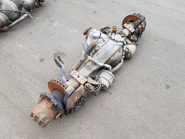 Mercedes-Benz Vario 815 D - قطع الغيار: صور 4 Mercedes-Benz Vario 815 D - قطع الغيار: صور 4